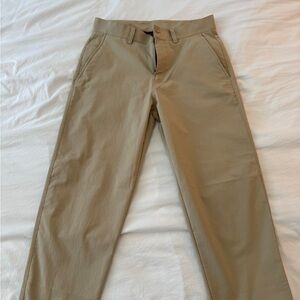 Lululemon Relaxed-Tapered Smooth Twill Trouser